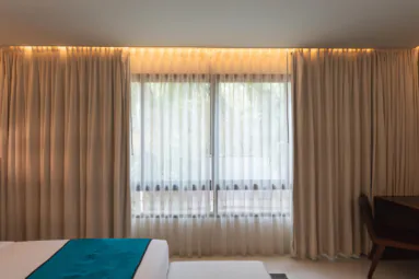 Cortinas e persianas Sion